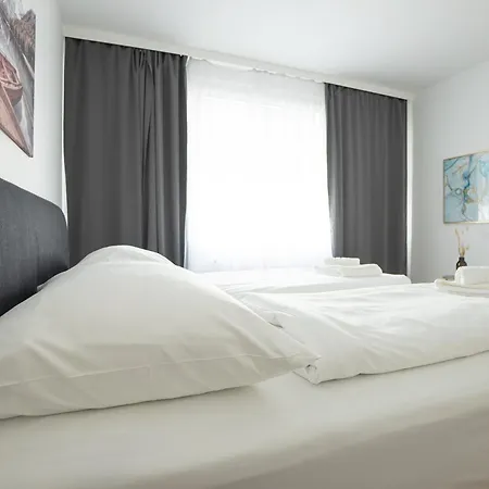 Charming Apartment With Balcony, Close To Stephansdom Cathedral Vienna Exterior photo