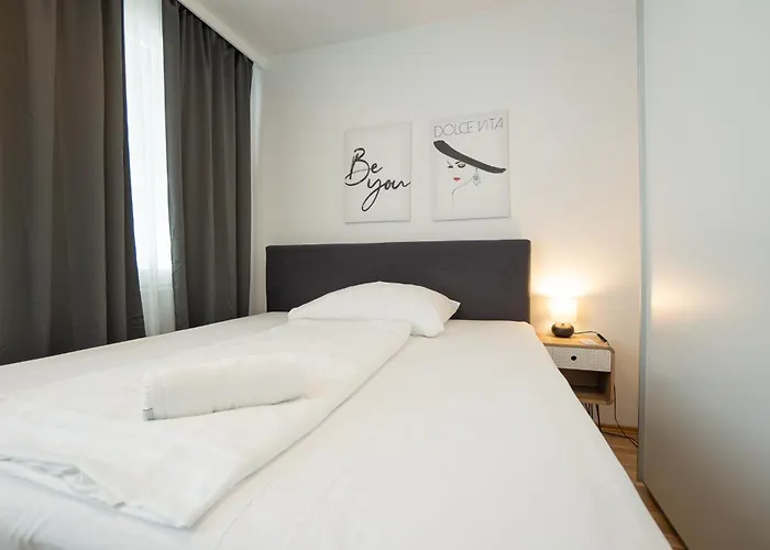 Charming Apartment With Balcony, Close To Stephansdom Cathedral