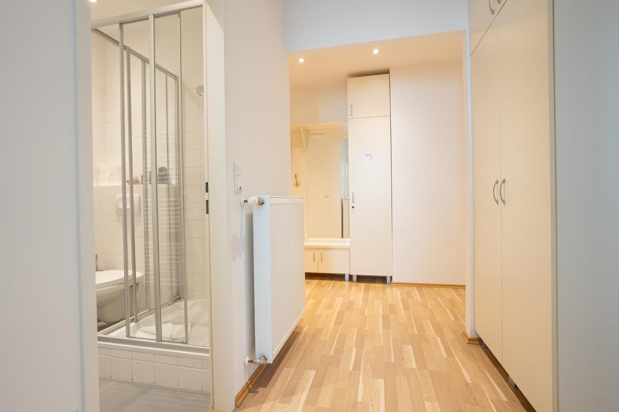 Charming With Balcony, Close To Stephansdom Cathedral Apartment *