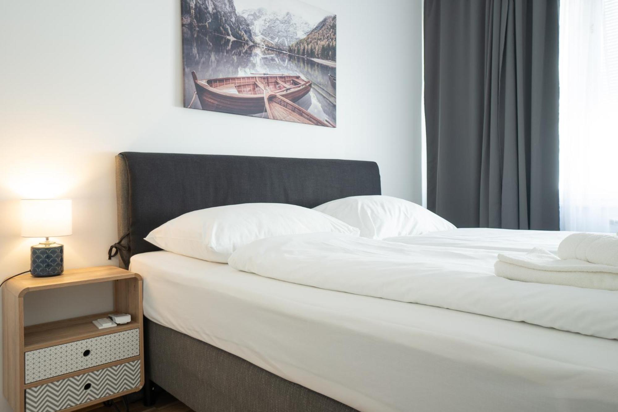 Charming With Balcony, Close To Stephansdom Cathedral *