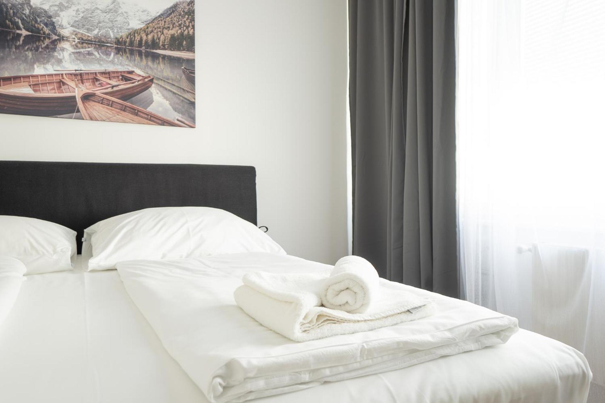 Charming With Balcony, Close To Stephansdom Cathedral *