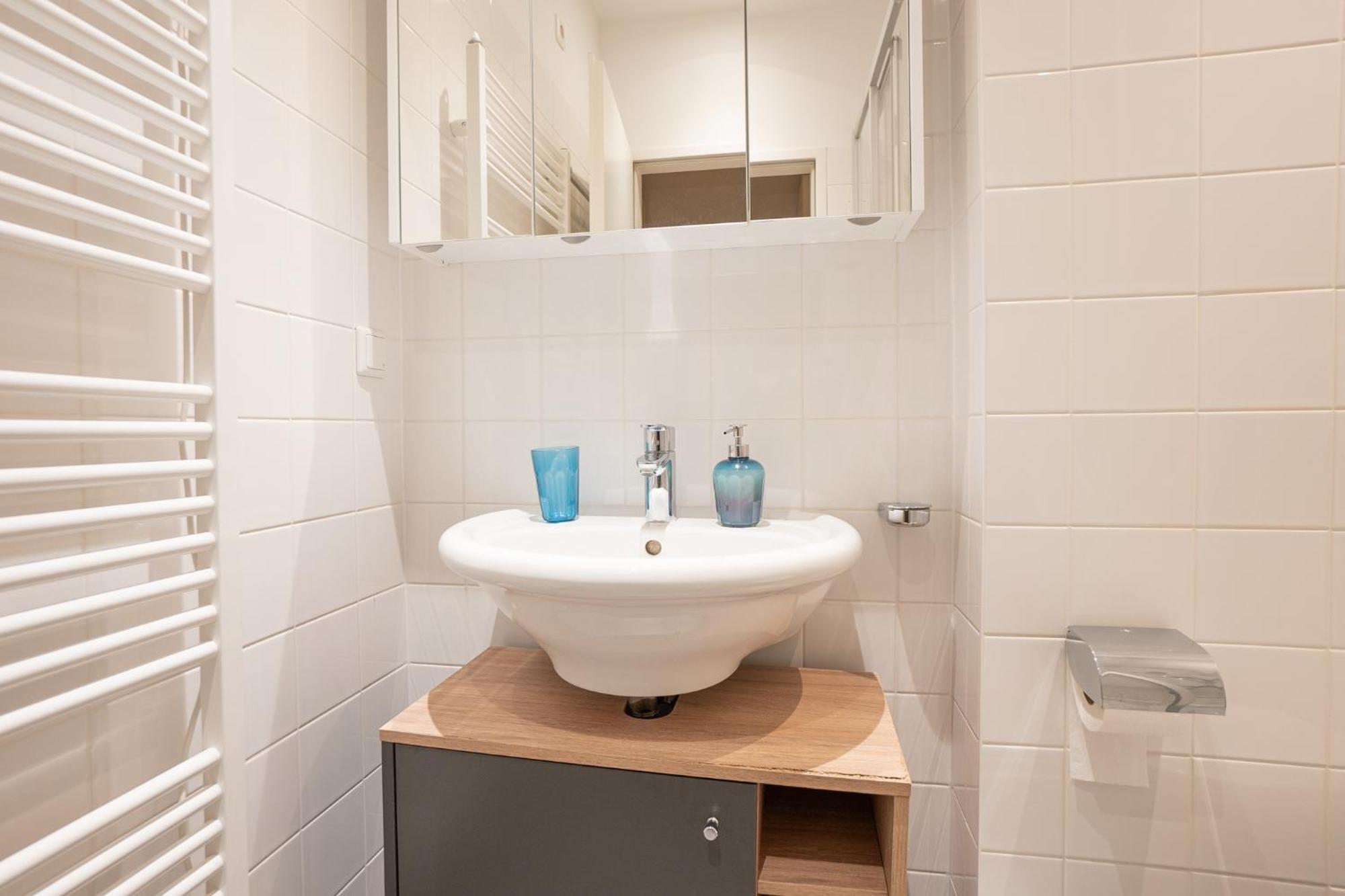 Charming With Balcony, Close To Stephansdom Cathedral Apartment *